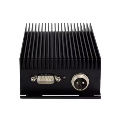 संवेदनशीलता डीएसपी विरोधी बाधा रिसीवर 50W आउटपुट पावर डीसी 12V
